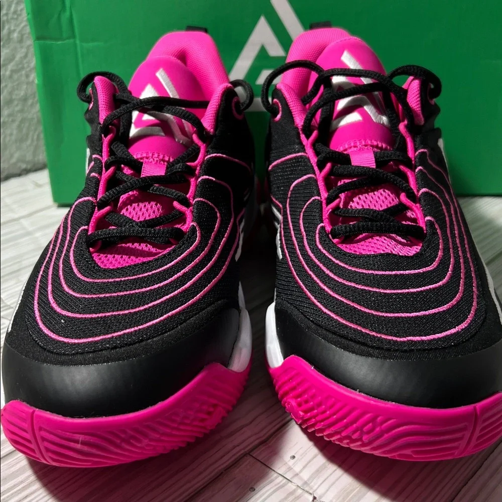 Nike‎ Giannis Immortality 4 Big Kids' Basketball Shoes sneakers Black Pink 7Y